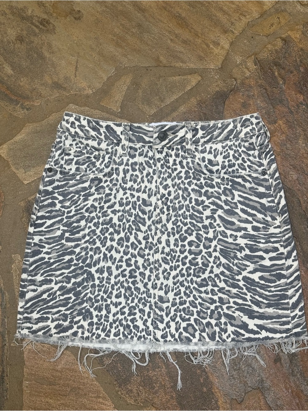 Current/Elliott Leopard Print Denim Mini Skirt Raw Hem Size 27